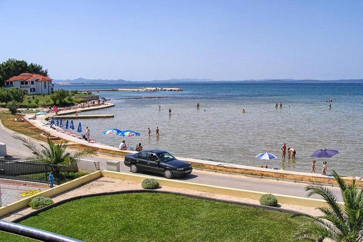 Apartments By The Sea Privlaka, Zadar - 14816 Exteriér fotografie
