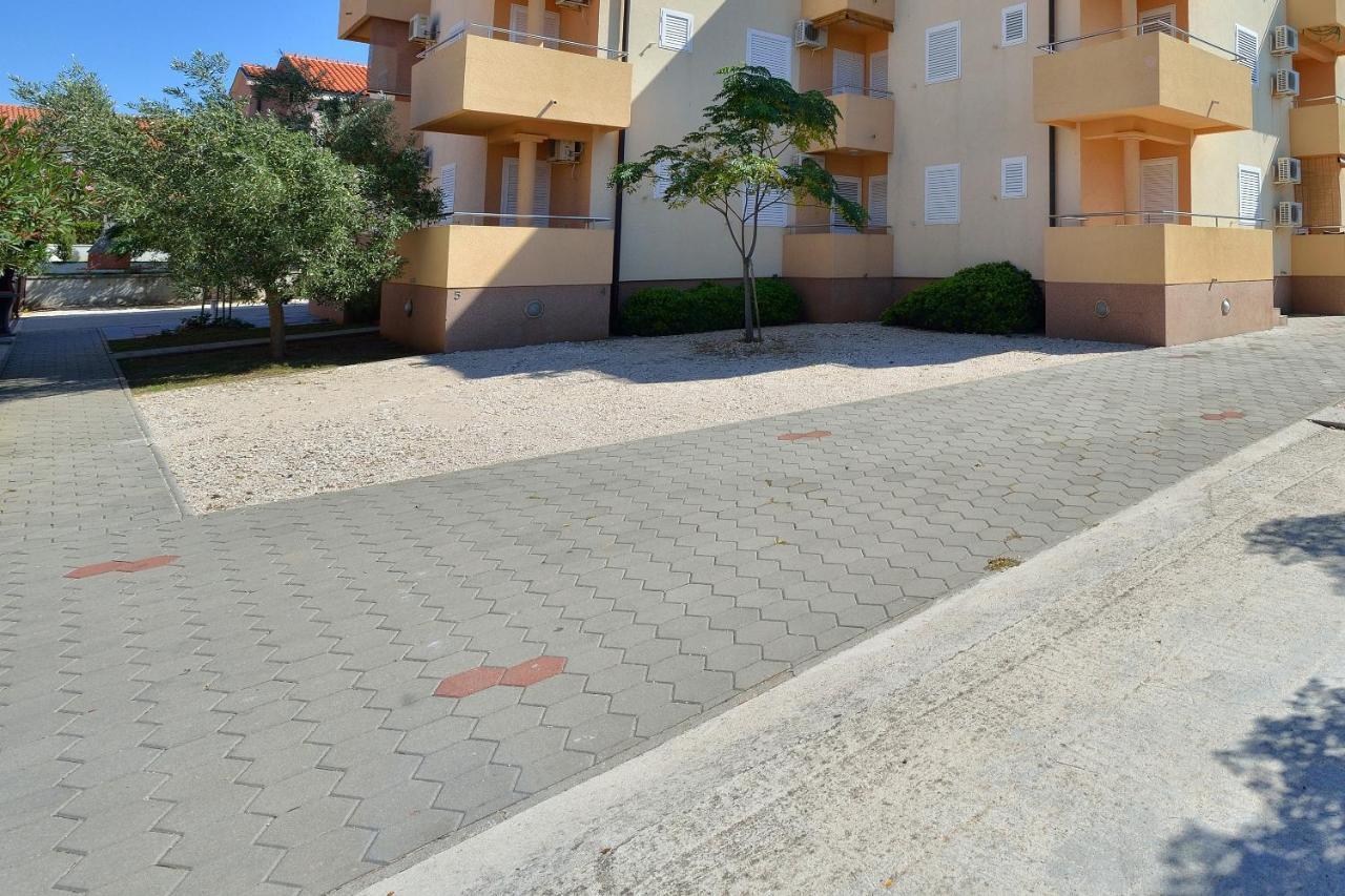 Apartments By The Sea Privlaka, Zadar - 14816 Exteriér fotografie
